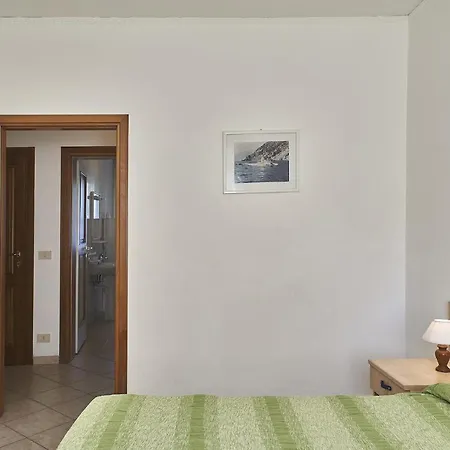 Le Ginestre Apartment